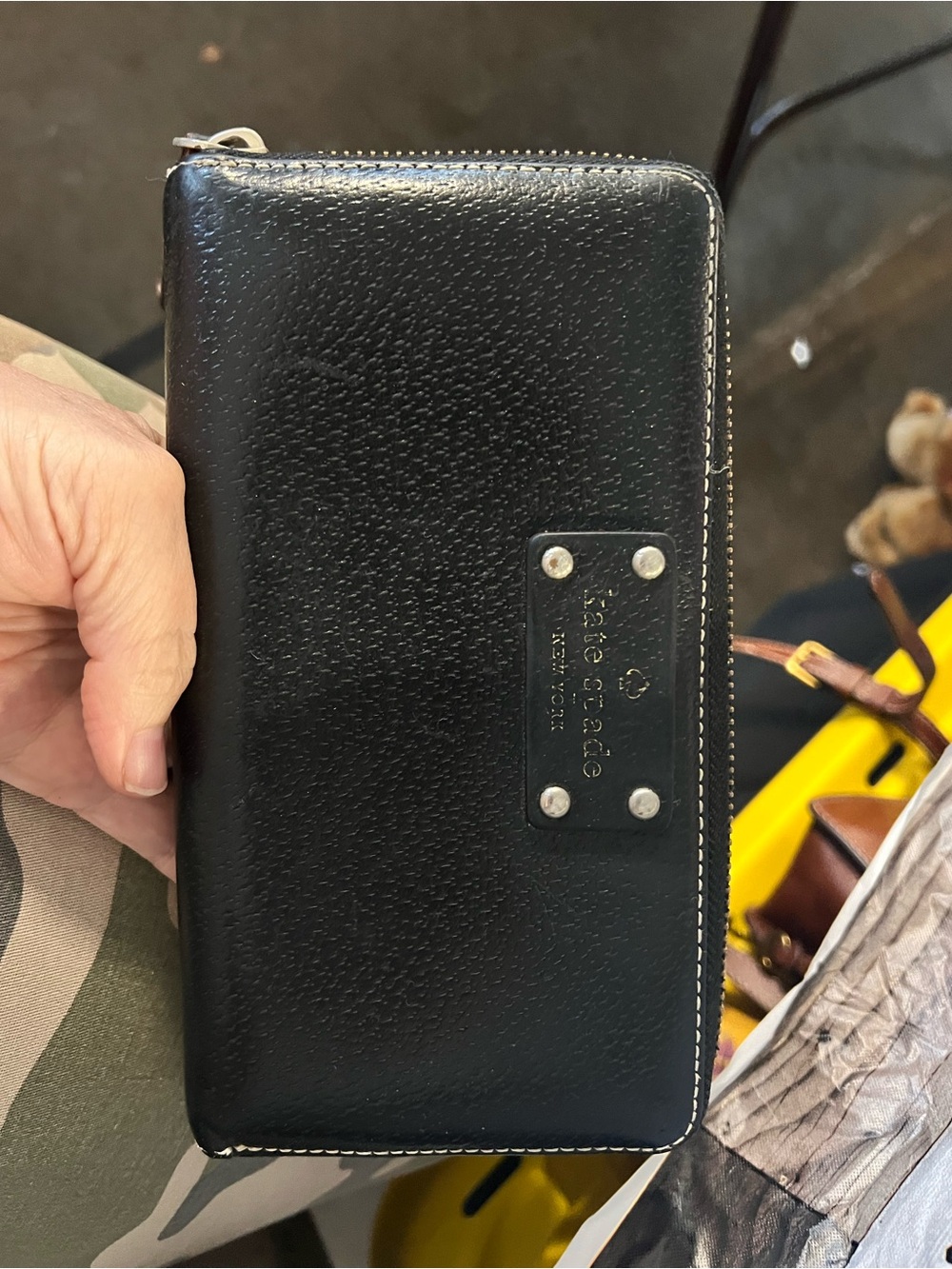 kate spade black pebbled leather zip wallet